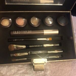 Laura Mercier Makeup Set with Gold and Brown Shades
